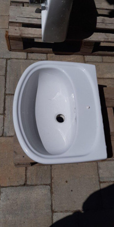 umyvadlo-50cm-big-0