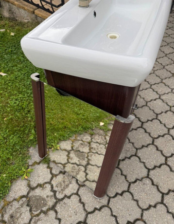 umyvadlova-skrinka-so-zrkadlom-80-cm-big-4