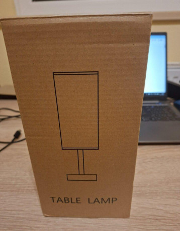stolova-lampa-do-obyvackyspalne-s-usb-a-a-usb-c-vystupom-big-0