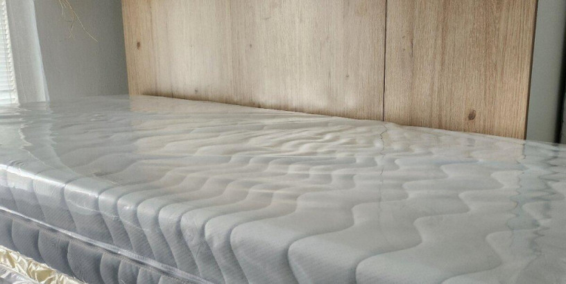 uplne-nove-matrace-90x200cm-big-2