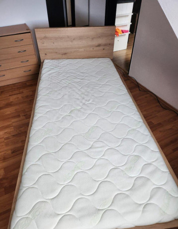 postel-90x200-s-matracom-a-rostom-ako-nova-big-4