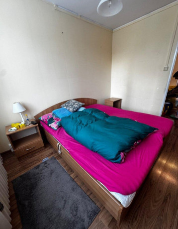 postel-nocne-stoliky-big-1
