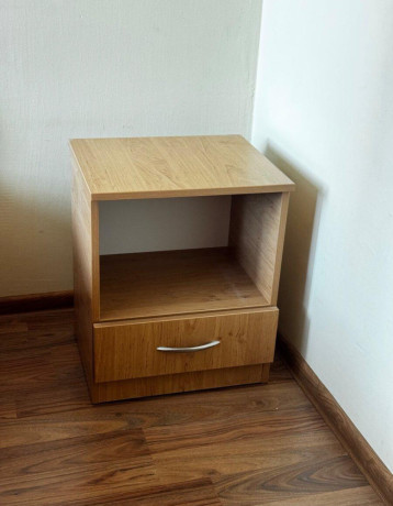 postel-nocne-stoliky-big-3