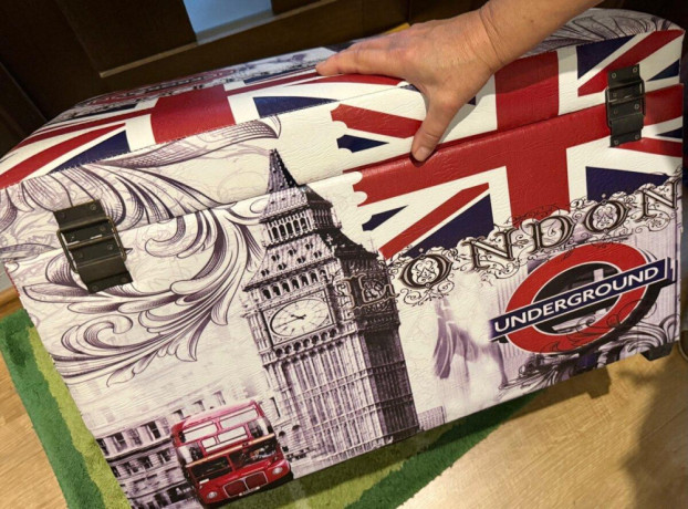 england-sediaca-truhlica-s-uloznym-priestorom-big-4
