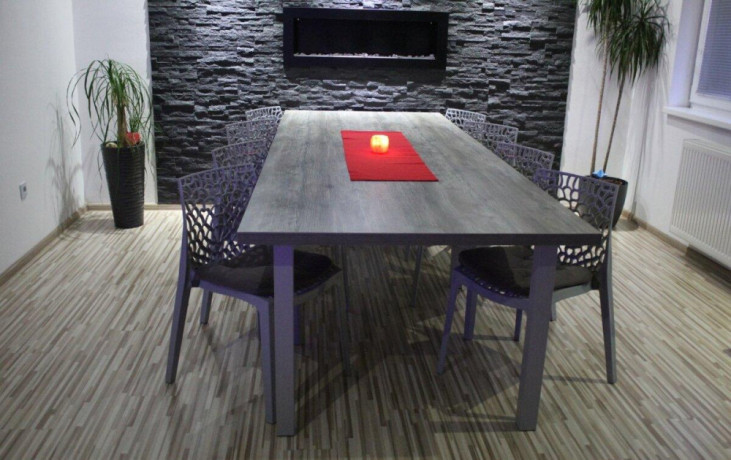 novy-jedalensky-stol-pre-8-10-ludi-300cm-x-110cm-big-4