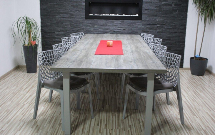 novy-jedalensky-stol-pre-8-10-ludi-300cm-x-110cm-big-0