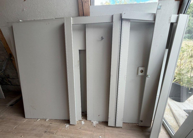 predam-kabinkove-prezliekarne-10-ks-big-1