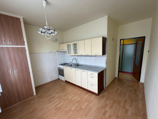 na-predaj-3-izbovy-byt-kusok-od-parku-64m2