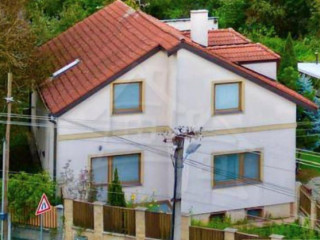 rodinny-6-izbovy-dom
