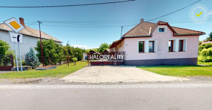 halo-reality-predaj-rodinny-dom-ozdany-big-1