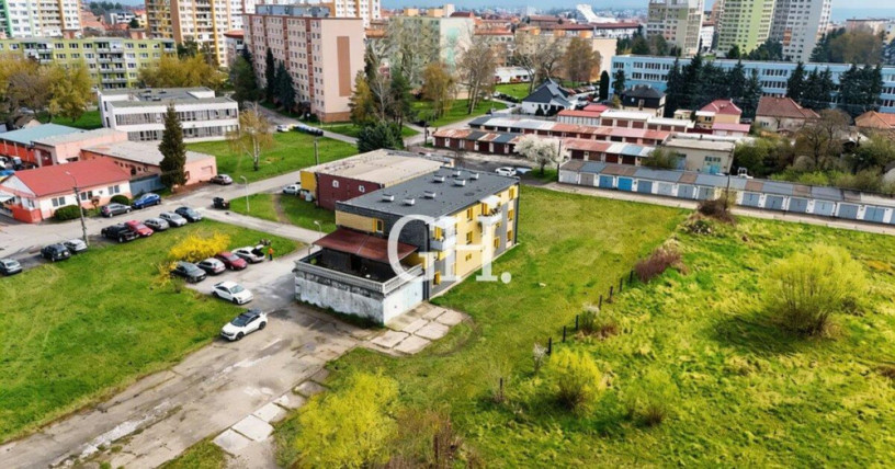 garaz-na-sportovej-ulici-idealna-poloha-bezpecne-parkovan-big-2
