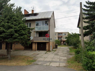 garaz-na-predaj-v-sobranciach-18-m2-parkovanie-aj-ulozny
