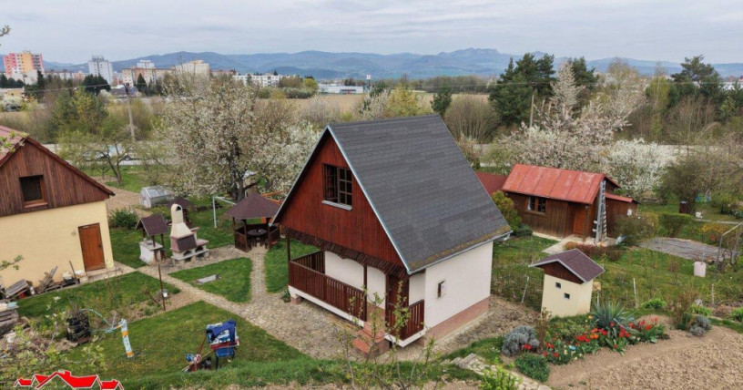 ponukame-na-predaj-podpivnicenu-chatu-so-zahradou-v-dubnici-big-0