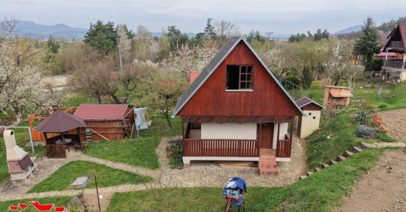 ponukame-na-predaj-podpivnicenu-chatu-so-zahradou-v-dubnici-big-1