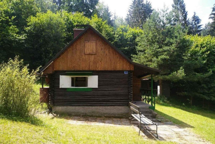 rekreacna-chata-v-lokalite-pod-jedlovinou-varin-zilina-big-1