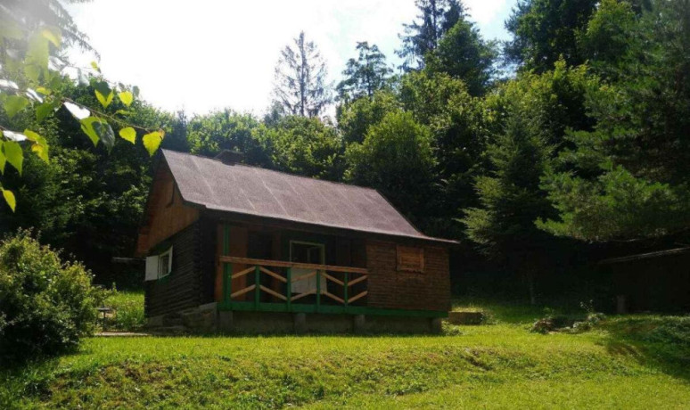 rekreacna-chata-v-lokalite-pod-jedlovinou-varin-zilina-big-2