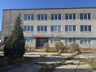 na-predaj-administrativna-budova-stitnicka-ulica-priemyselna