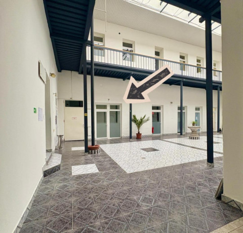 kancelaria-v-atriu-v-centre-mesta-levice-big-2