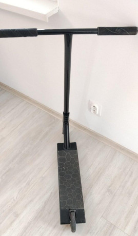 striker-gravis-s-big-4