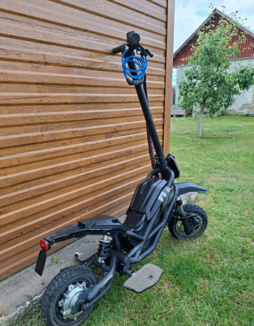 elektricka-kolobezka-acer-predator-big-3