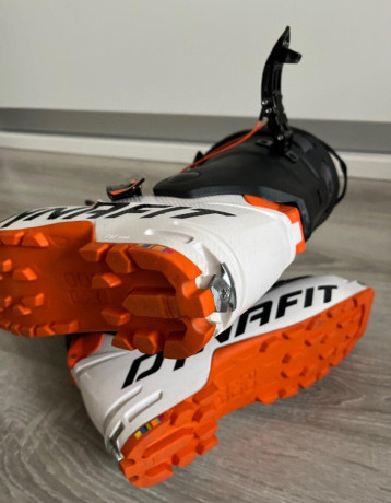 skialpinisticke-lyziarky-dynafit-speed-nimbus-big-3