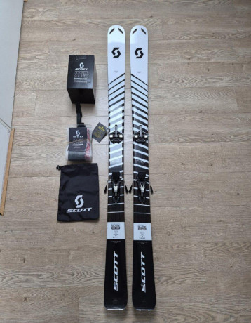 skialpovy-set-scott-lyze-viazanie-pasy-big-0