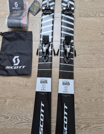 skialpovy-set-scott-lyze-viazanie-pasy-big-1
