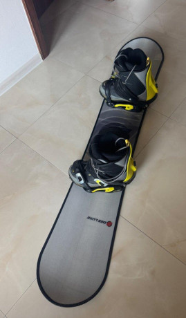 snowboardovy-komplet-doska-topanky-deeluxe-big-0