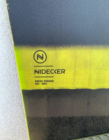 pansky-snowboard-niedecker-big-2
