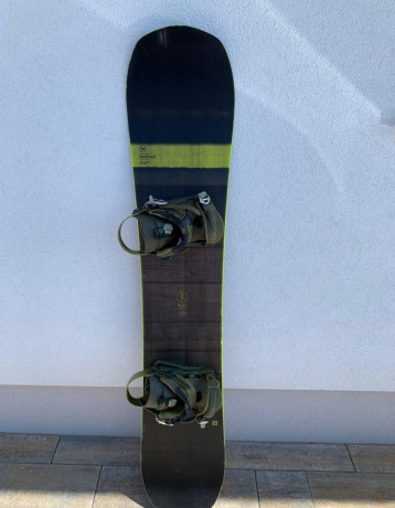 pansky-snowboard-niedecker-big-1