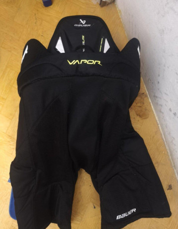 hokejove-nohavice-bauer-vapor-hyperlite-big-1