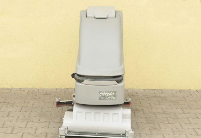 umyvaci-stroj-comac-simpla-50-bst-big-1