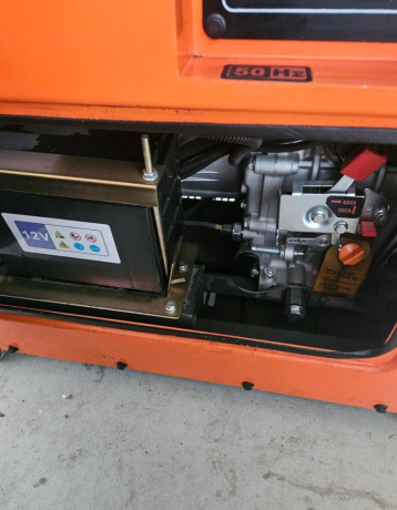 dieselovy-generator-7000w-12230380v-ats-kd121-big-3