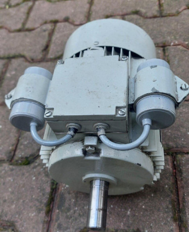 generator-220v-700w-big-1