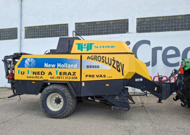 lis-na-hranate-baliky-new-holland-bb960a-big-0