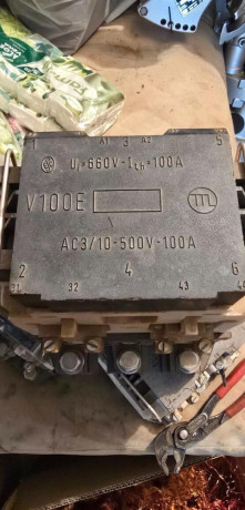 stikac-v100e-big-0