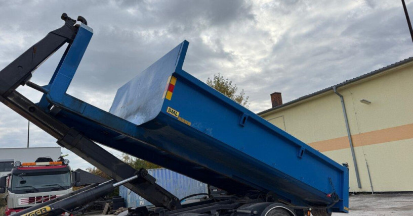 abroll-kontajner-svedsky-typ-45m-dlzka-plochy-big-0
