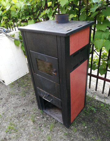 teplovodne-krbove-kachle-warnex-22kw-big-1