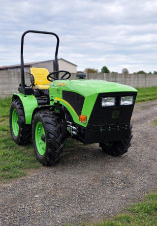 predam-klbovy-malotraktor-salek-winea-26hp-comfort-4x4-big-1