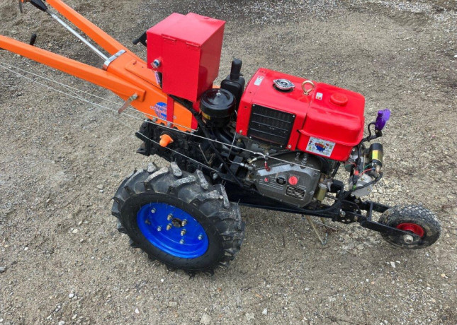 dvojkolesovy-traktor-diesel-big-0