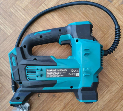 makita-mp001g-xgt-40v-aku-hustilkakompresor-160-psi-telo-big-1