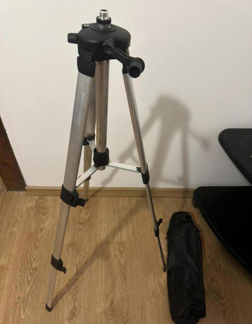 vysokosvietivy-nivelacny-laser-16-liniovy-s-dvomi-bateriami-big-2