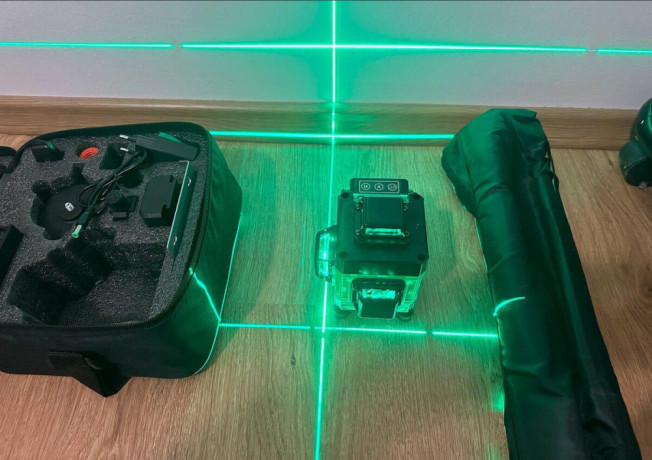 vysokosvietivy-nivelacny-laser-16-liniovy-s-dvomi-bateriami-big-4