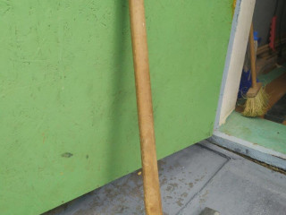 predam-krompac-a-hlinikovu-lopatu
