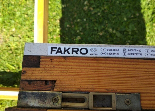stresne-okno-fakro-55x78-big-4