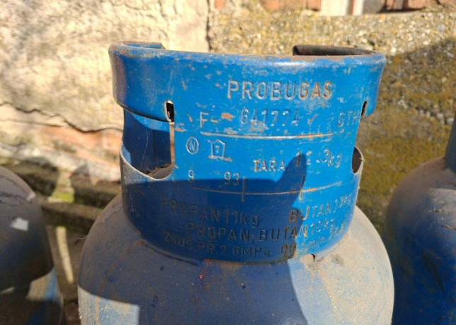 propan-butanove-flase-3-kusy-big-2