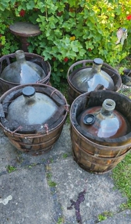 predam-50l-demizony-na-vino-big-0