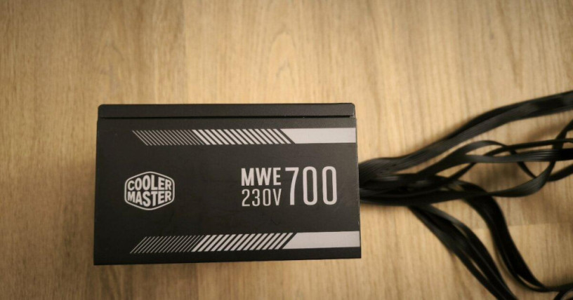 cooler-master-mwe-700w-big-0