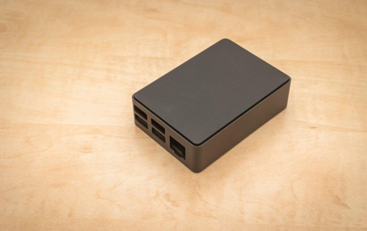 flirc-raspberry-pi-4-case-black-edition-hlinikove-puzdro-big-0
