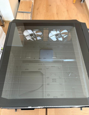 fractal-design-focus-2-rgb-black-tg-clear-tint-big-1